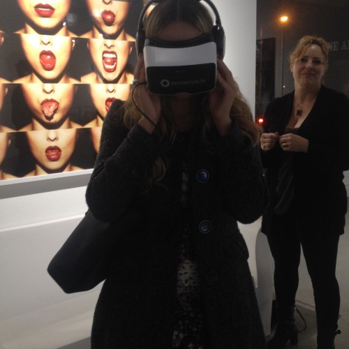 Art Exhibition in Interactive Virtual Reality