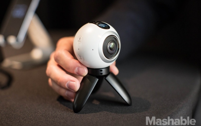 Samsung Gear 360 เปิดตัวแล้ว! หน้าตาเหมือนลูกกอล์ฟอัดวิดีโอ Virtual Reality ได้