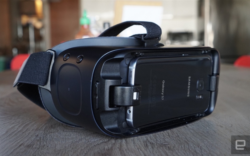 Samsung Gear VR รุ่นใหม่อาจจะมาพร้อมคอนโทรลเลอร์ (กับเขาแล้ว)